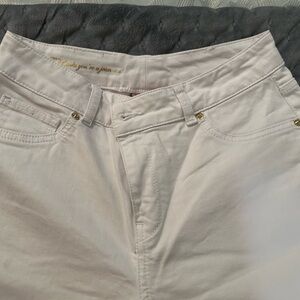 Ted Baker Marriaa Embroidered
White Skinny Jeans size 28